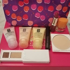 Skin care/Fragrance bonus size sample